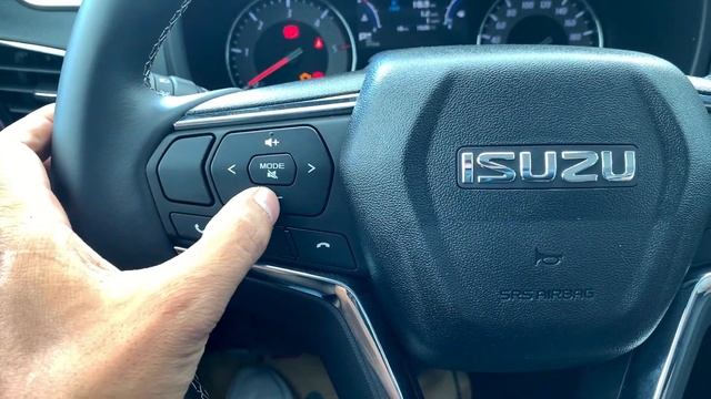 The New ISUZU MU-X 2024 Best SUV - Exterior and Interior Details смотреть онлайн