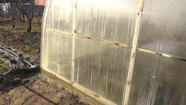 Самоё дешёвое и эффективное отопление теплицы в межсезонье. Простой способ обогрева теплицы свечой