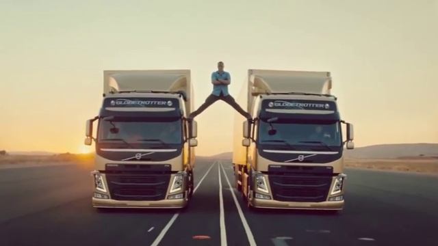 Jean Claude van Damme - Epic Split - Bloodsport Edition смотреть онлайн