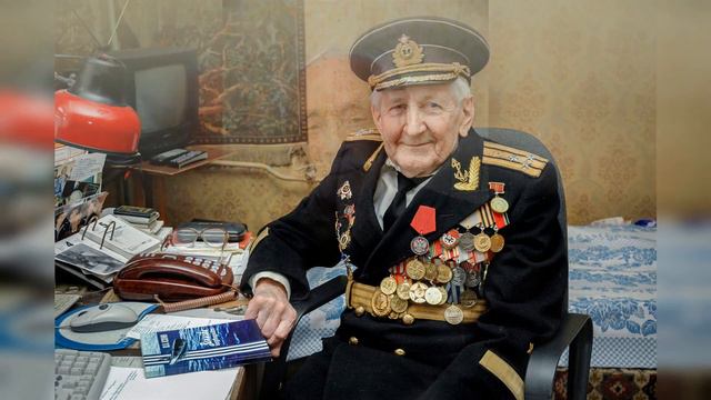 Ветеран в возрасте 99 лет стал старейшим возглавившим чарты исполнителем смотреть онлайн