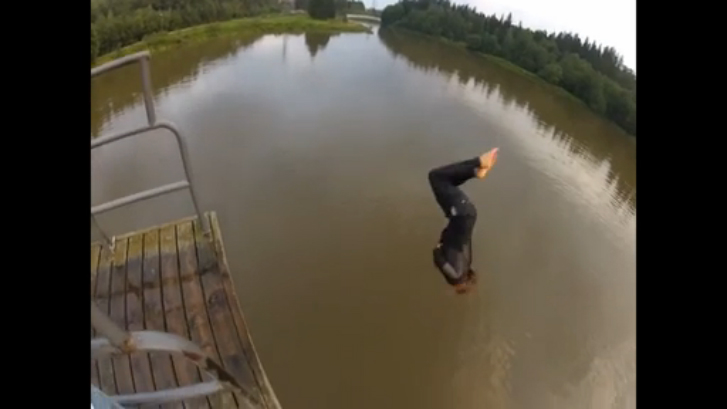 Зачетный клифф-джампинг смотреть онлайн