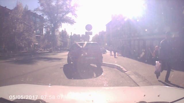 Китайский регистратор Digital Video Recorder смотреть онлайн