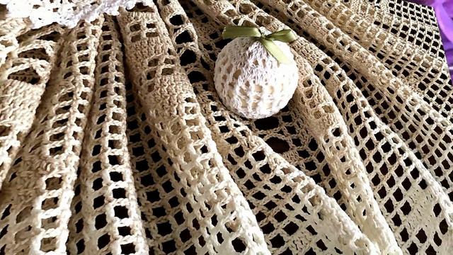 Скатерть вязаная на Пасху! Работа Надежды Борисовой. Автор ролика Александр Борисов. смотреть онлайн