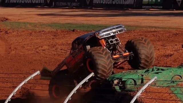 Monster Jam 2021 Backflip Compilation смотреть онлайн