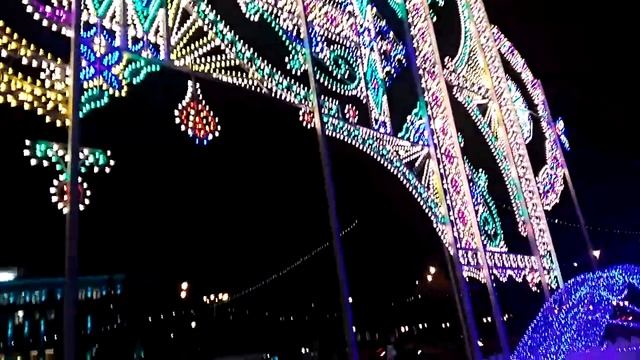 Новогодняя иллюминация на пл. Ленина г. Уфа. 12/19. смотреть онлайн