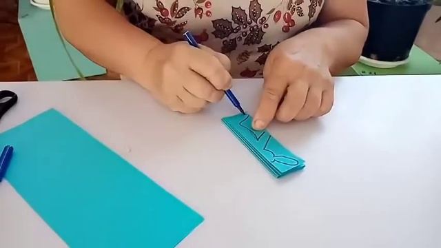 Симетричне вирізування, старша група, зайчики та квіточки смотреть онлайн