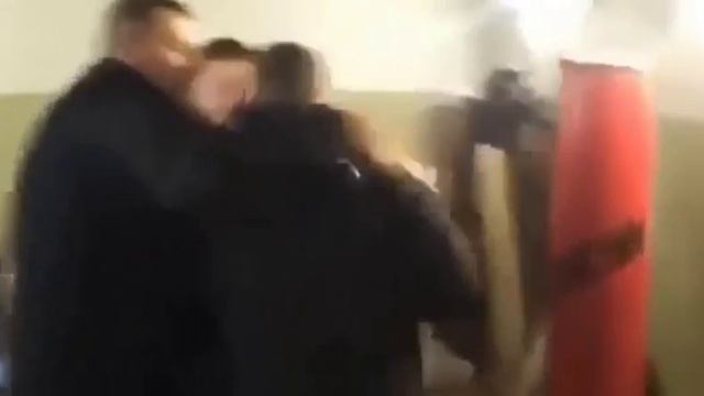 как правильно бить грушу. смотреть онлайн