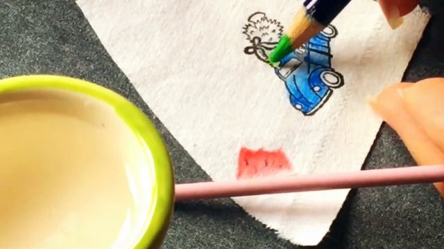 Derwent Inktense Pencils. Совсем короткий урок, как рисовать на ткани. смотреть онлайн