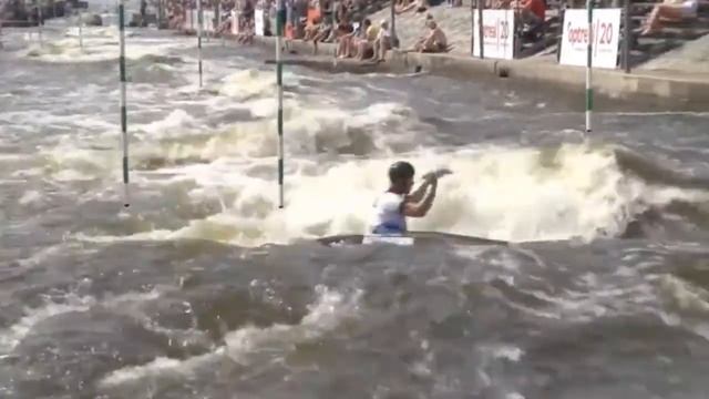 Кормовые ворота в исполнении лидеров чешского каяка смотреть онлайн