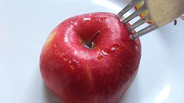 Как я делаю капли для глаз из яблока с медом. Такие капли очень полезны для чистых глаз. Рецепт. смотреть онлайн