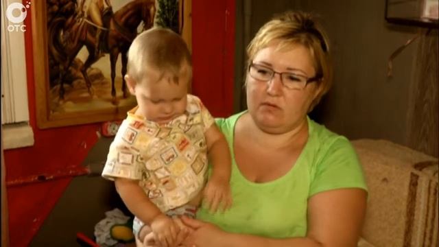 С вещами на выход. Почему многодетная мать может потерять единственное жилье? смотреть онлайн