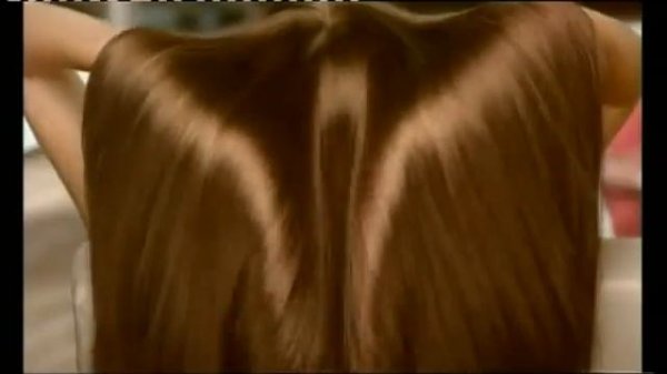 Loreal Casting Creme Gloss advert  with Penelope Cruz 480p