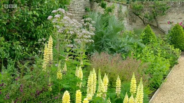 Gardeners' World - 2022 Episode 76- The Brilliant Beauty Of Roses And Peonies