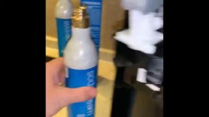 SODASTREAM: How to Change Out a Soda Stream CO2 Bottle-Demonstration and Explanation [Soda Stream]