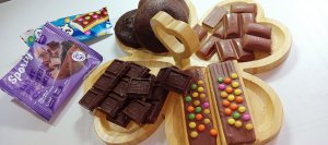 Асмр ШОКОЛАДНЫЙ! Приятный хруст и успокаивающие звуки шоколада и конфет! Удовольствие и мурашки🥰