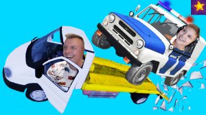 ЗАЕХАЛИ на Эвакуатор на УАЗ ПОЛИЦИЯ Едем против Полицейских Летсплей от Игорюшины Игруши