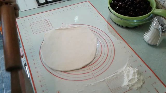 Вареники с Вишней!Как слепить красивые вареники.Лучшее тесто для вареников. смотреть онлайн