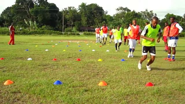 Football Academy in Nigeria смотреть онлайн