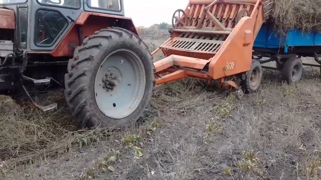 Подборщик Сена соломы травы с трактором ЮМЗ 6 прицеп птс смотреть онлайн