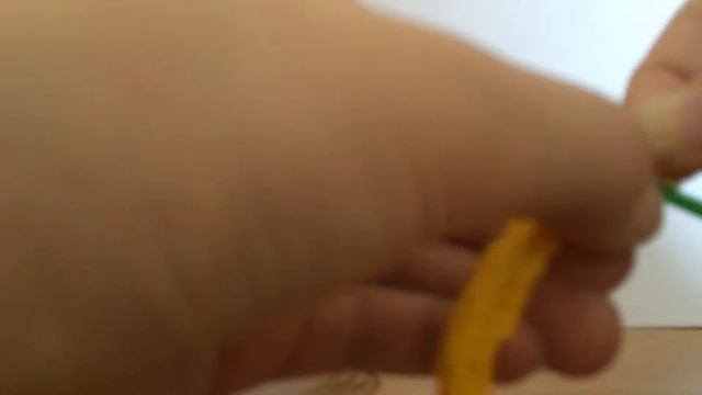 Браслеты Rainbow Loom.Урок №1 (Рыбий хвост) часть 2 смотреть онлайн