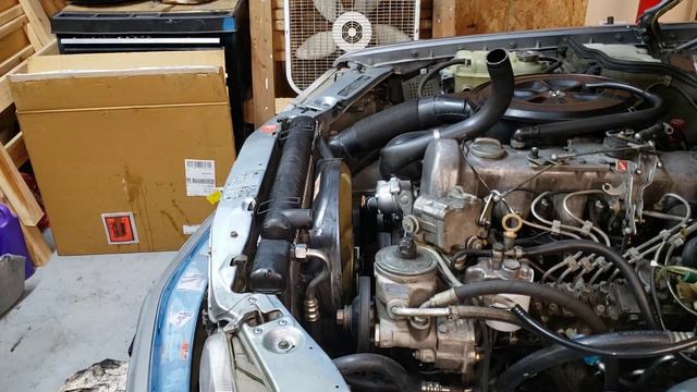 W126 Mercedes 300SD - Radiator Replacement смотреть онлайн