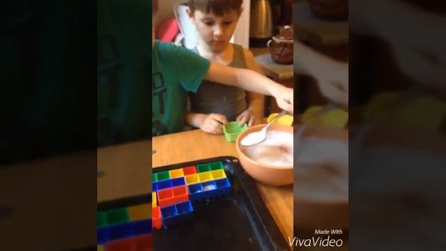 Делаем желе в формочках из Лего дупло смотреть онлайн