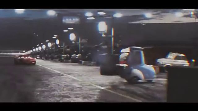 Кому жалка Молния Маквин смотреть онлайн