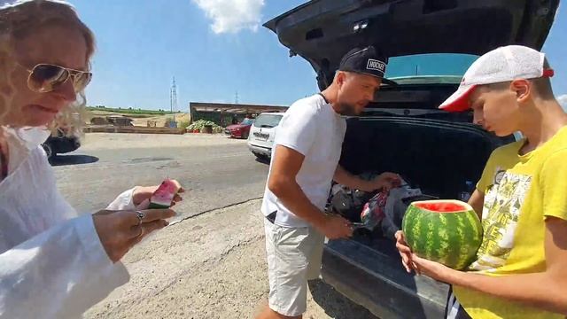 Из #Анапа ЕДЕМ В #Атамань ЖУТКИЕ ПРОБКИ В КРЫМ АРБУЗЫ ПО 10р СТОЛОВАЯ В ТАМАНИ