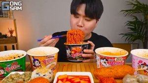 ASMR MUKBANG небольшой магазин,острый рамэн, хот-доги,кимбап ттеокбокки, корейский магазин