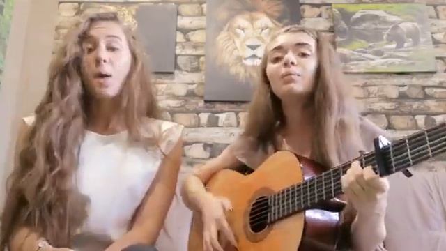 Кавер под гитару на песню "Новелла" в исполнении двух девушек смотреть онлайн