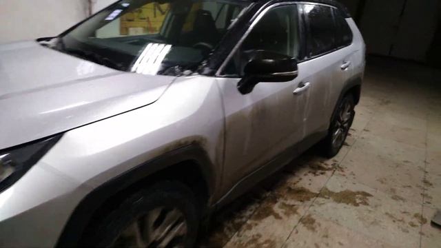 Toyota RAV 4 XA 50. Дистанционный запуск штатным брелком. remote engine start смотреть онлайн