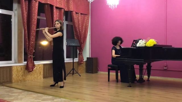 А. Казелла. Сицилиана и бурлеска. Исп. Мария Петросян, флейта. Партия ф-но Светлана Таипова. смотреть онлайн