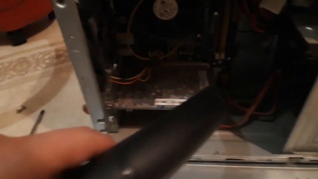 Откуда берется пыль. Почистил компьютер. смотреть онлайн