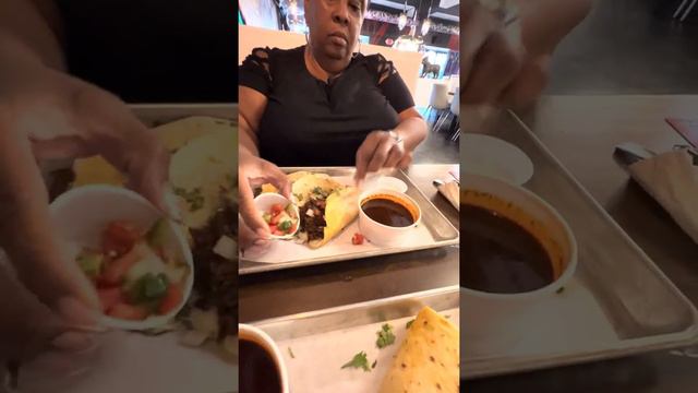 Agave and Rye restaurant review смотреть онлайн