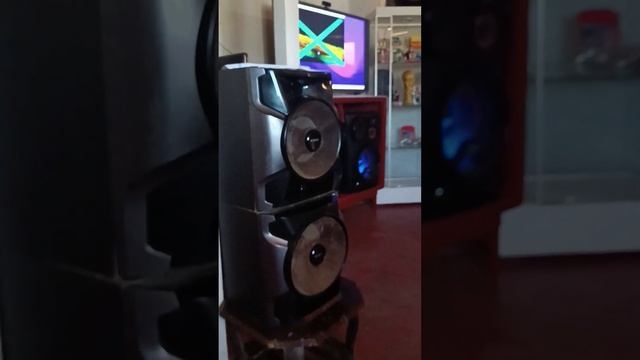 Probando sonido desde PC con cabezal de Sony gx555 con parlantes GPX8 y otro equipo LG XBOOM CL98 смотреть онлайн
