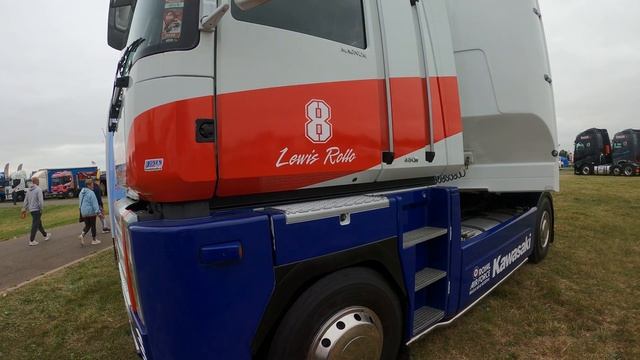 2005 Renault Magnum 480DXi 12.1 Litre 6-Cyl Diesel 2 Axel Truck - British Superbike Team смотреть онлайн