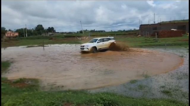 #MUD DRIFT#FIGHT BETWEEN MACHINE AND WATER#