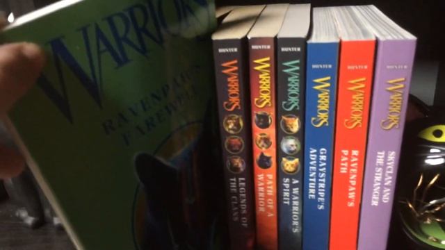 Warrior Cats Collection - April 2020 - 181 books! смотреть онлайн