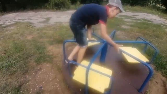 Обзор площадки в селе (загадка?) смотреть онлайн