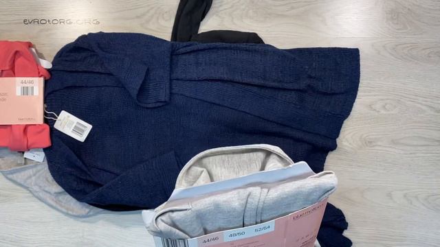 02253 Кардиганы Crane 3 пак 5,2 11,80€ смотреть онлайн