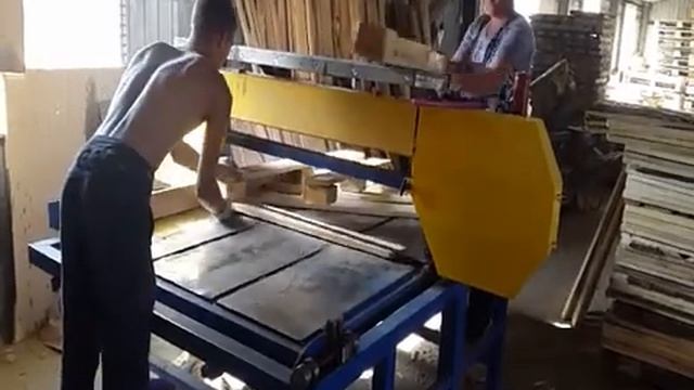 разборка поддонов - пиление гвоздей. смотреть онлайн