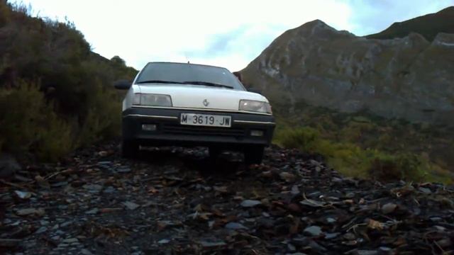 renault 19 trueno 4x4 II смотреть онлайн