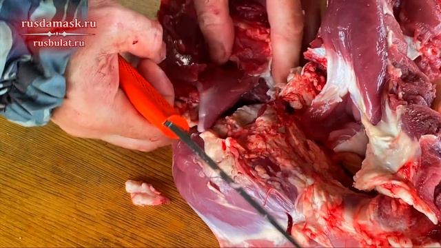 Самый лучший разделочный нож. Тест ножа "Чукотка": разделка барана по суставам. Русский булат смотреть онлайн