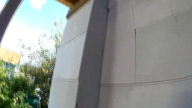 Дымоход в газобетонной стене на практике. Проход деревянного перекрытия. Балка из квадратной трубы. смотреть онлайн