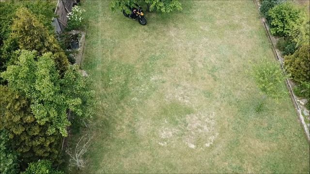 BMW F800GS im Garten :-) смотреть онлайн