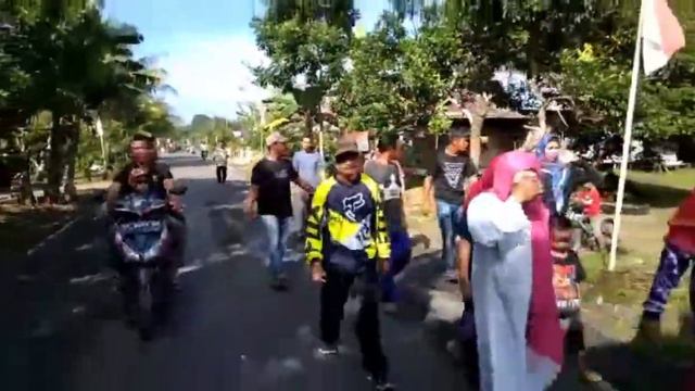 sisa 17an d,desa abung surapati #jalansantai смотреть онлайн