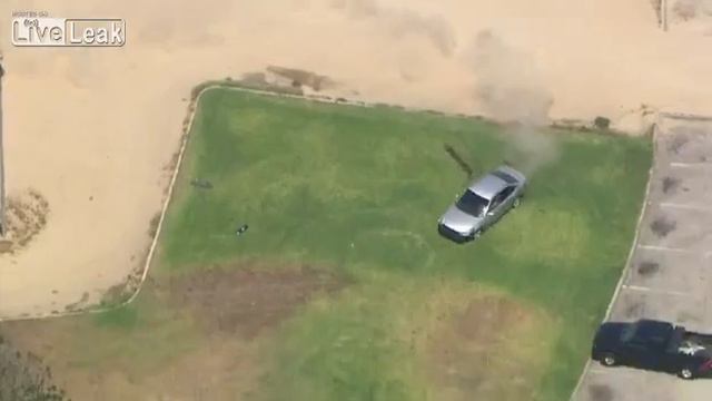 15-Year-Old Girl Leads Police On Crazy Chase Through L.A. Park смотреть онлайн