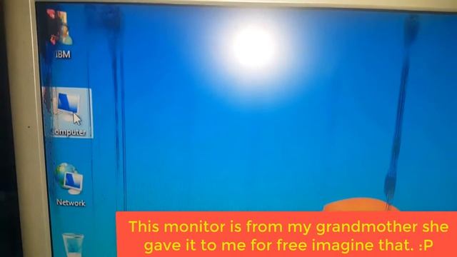How i turned my broken Old Laptop into a Desktop PC смотреть онлайн