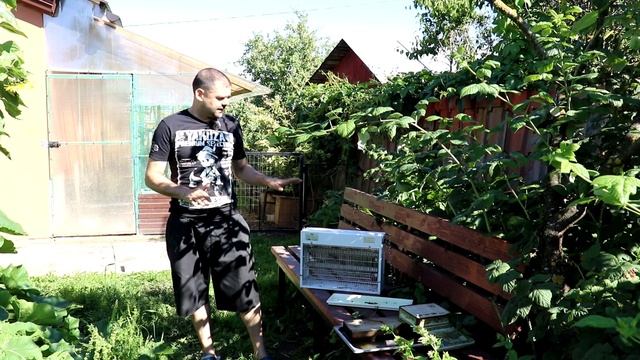 Борьба с мухами. Электрическая мухобойка. Эффективно и красиво. смотреть онлайн