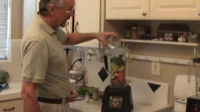 Waring MX1050XT Blender - Green Smoothie смотреть онлайн